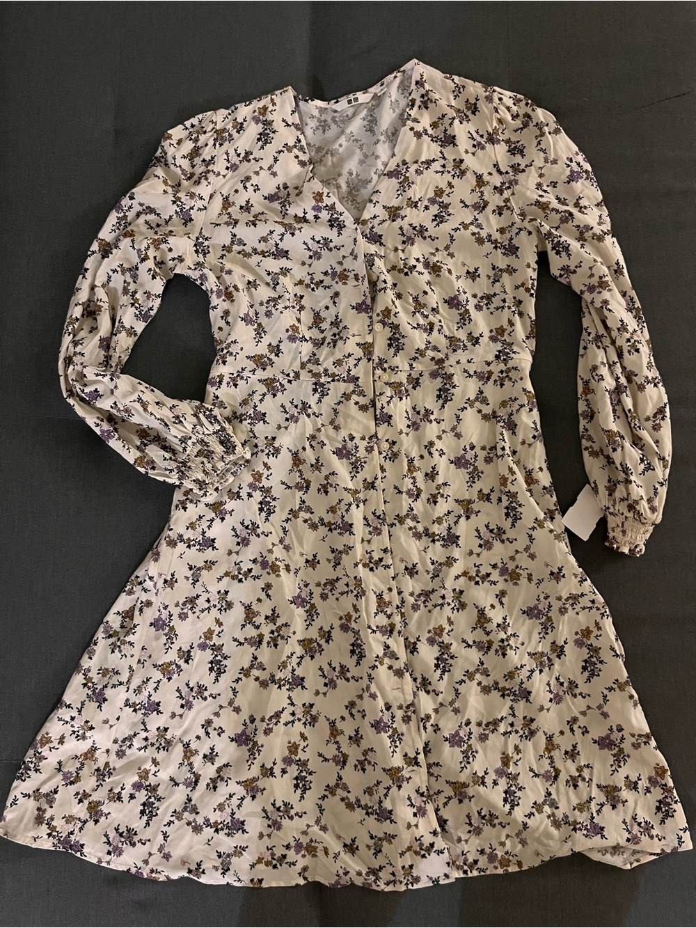 Uniqlo Cream Floral V-Neck Long Sleeve Midi Dress - Picture 5 of 7